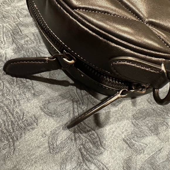 AUTHENTIC Coach Heart Crossbody With Quilting - Picture 5 of 7